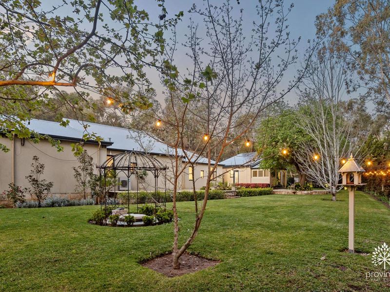 80 Walker Street, Mundaring