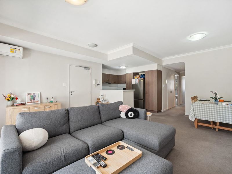 25/6 Ibera Way, Success WA 6164