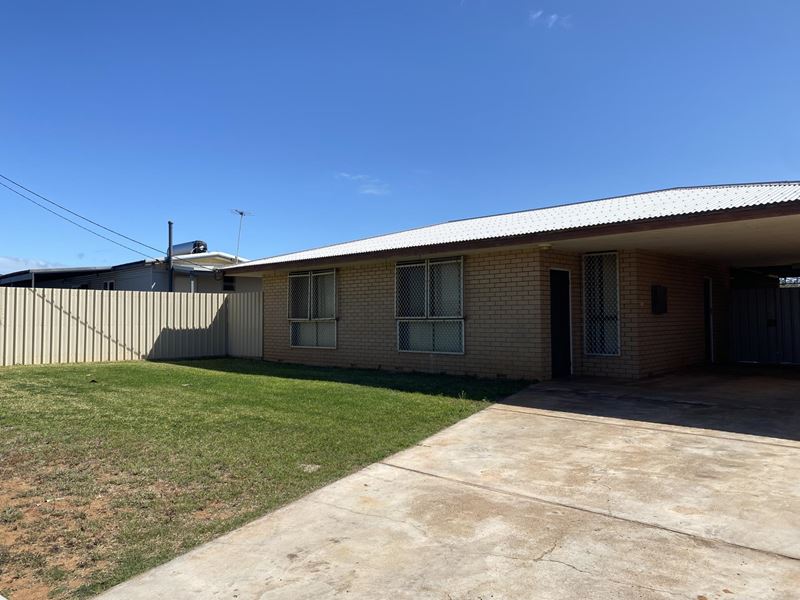 9 Fleming Street, Carnarvon WA 6701