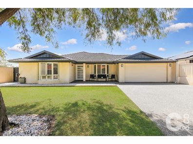 3 Glamis Court, Orelia WA 6167