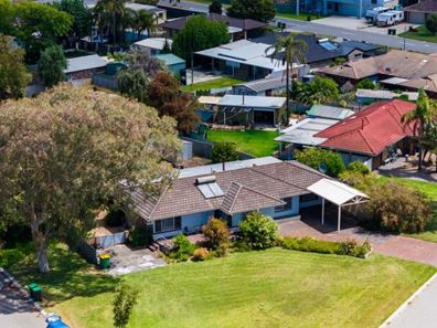 5 McClure Street, Safety Bay WA 6169