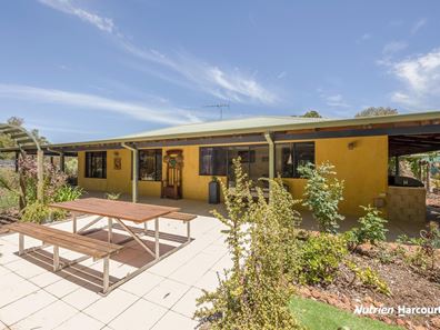 13 Cheriton Road, Gingin WA 6503