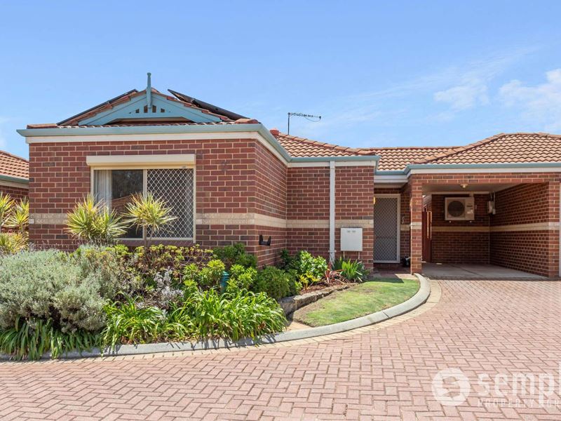 2/11 McCaw Mews, Yangebup WA 6164