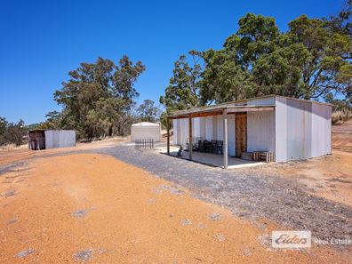 15 Sinnott Road, Boyup Brook WA 6244