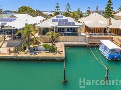 8 Starfire Close, Halls Head WA 6210