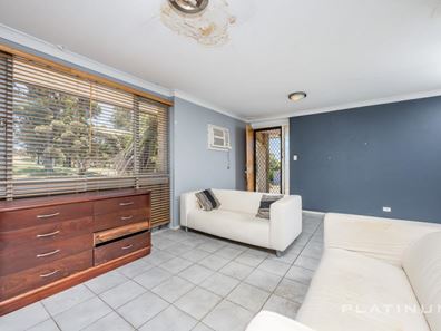 6 Craigie Drive, Craigie WA 6025