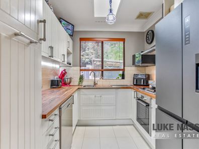6 Dixie Road, Kelmscott WA 6111