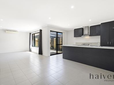 7 JEDBURGH LOOP, Sinagra WA 6065