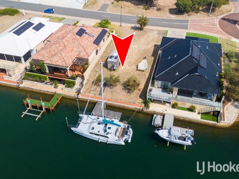 73 Queen Parade, Wannanup