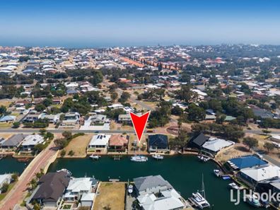 73 Queen Parade, Wannanup WA 6210