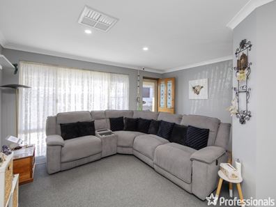113 Cockman Cross, Stratton WA 6056