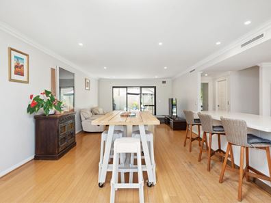 3/9 Edgehill Street, Scarborough WA 6019