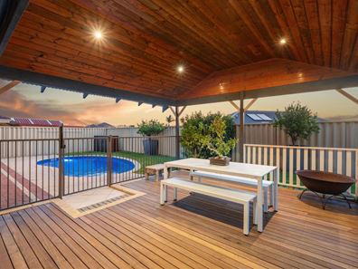 10 Frangista Road, Butler WA 6036