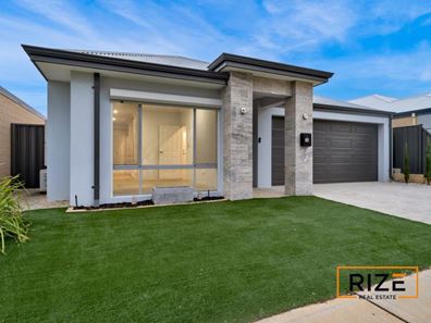 14 Pakooma Street, Banksia Grove WA 6031