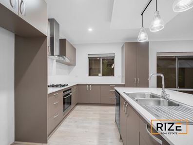 14 Pakooma Street, Banksia Grove WA 6031