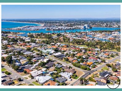 20 Muir Street, Halls Head WA 6210