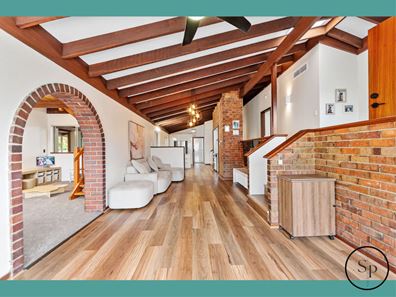 20 Muir Street, Halls Head WA 6210