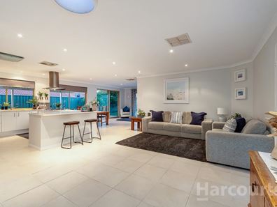 112 Kinross Drive, Kinross WA 6028