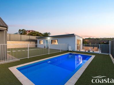 104 Crystaluna Drive, Golden Bay WA 6174