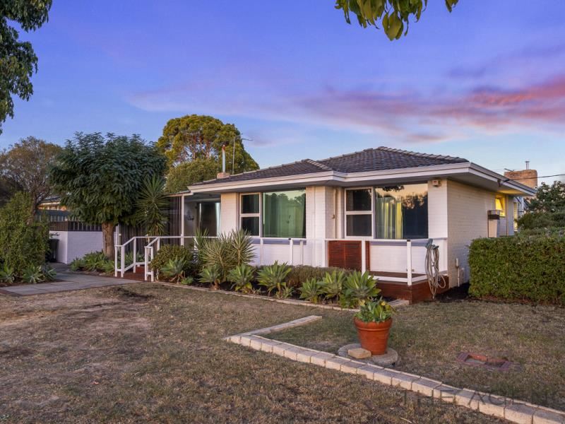 1 Sefton Avenue, Viveash WA 6056