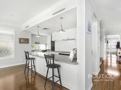 20 Lifeboat Road, Jindalee WA 6036