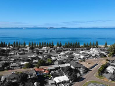 7 Burton Road, Castletown WA 6450