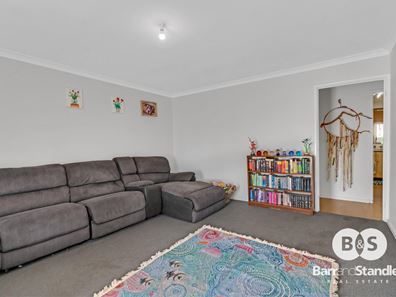 27 Rendell Elbow, Withers WA 6230