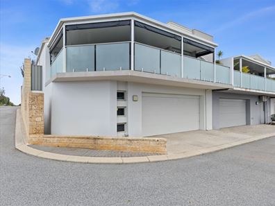 19 Crown Terrace, Coogee WA 6166
