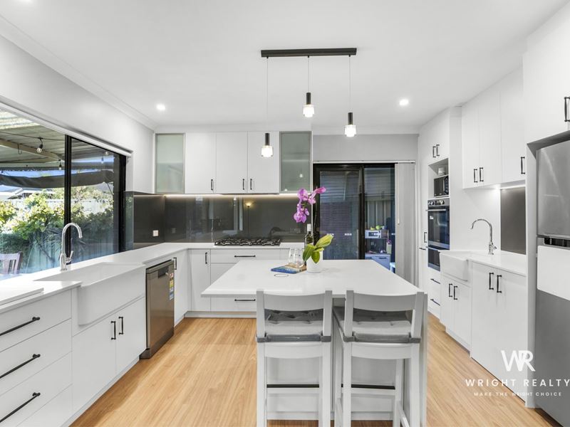 20B Michigan Court, Edgewater