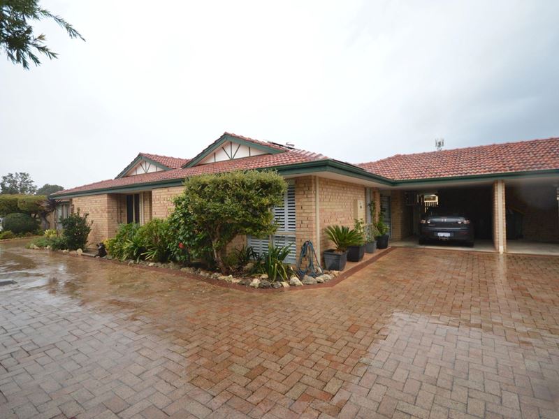 16/78-80 Oakmont Avenue, Meadow Springs