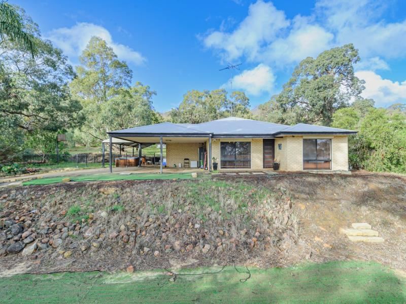 158 Connell Avenue, Martin WA 6110