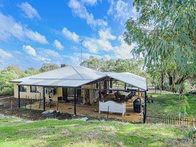 158 Connell Avenue, Martin WA 6110
