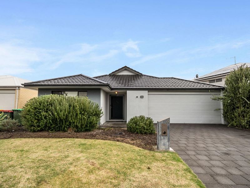 22 Delaronde Drive, Success WA 6164