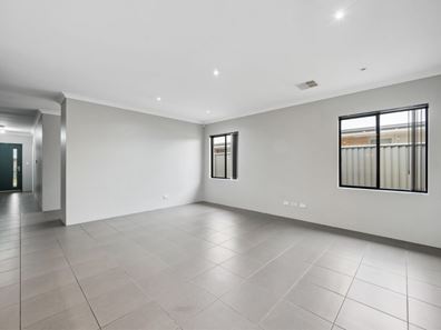22 Delaronde Drive, Success WA 6164