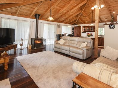 3 Fairlawn Place, Molloy Island WA 6290