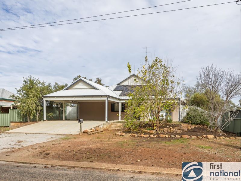 6 Charles Street, Northam