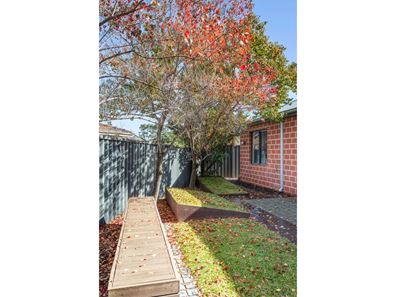 557 Karrinyup Rd, Stirling WA 6021