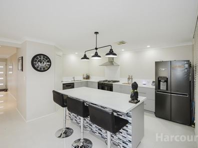 81 Spring Hill, Tapping WA 6065