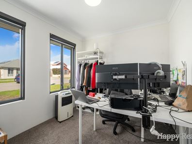 3 Selwyn Way, Canning Vale WA 6155