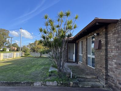42 Bougainvillea Avenue, Forrestfield WA 6058
