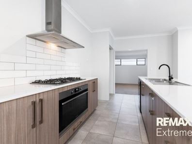 27 Crusader Road, Banksia Grove WA 6031