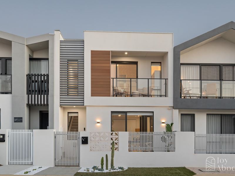 35 Mykonos  View, Iluka