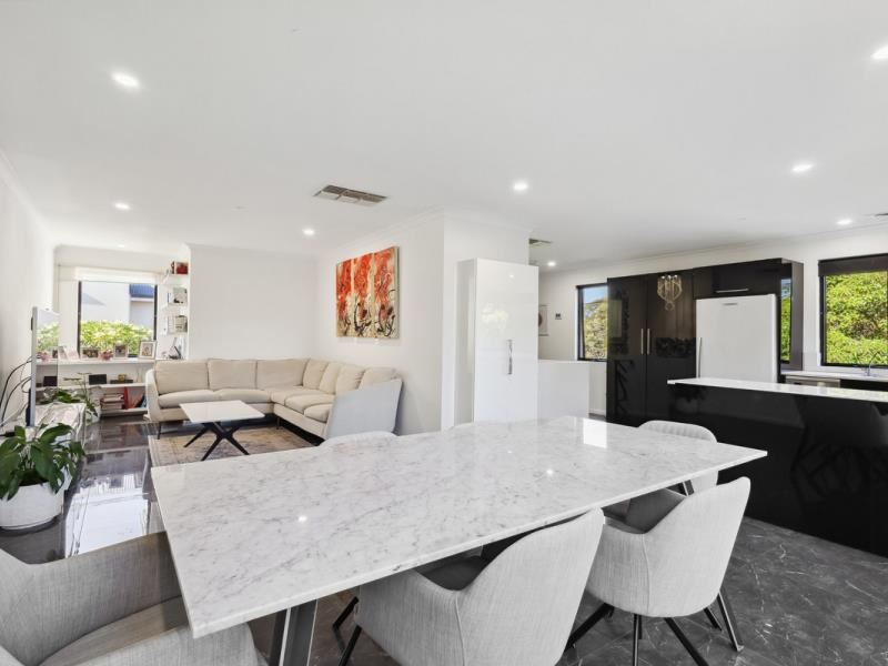 1/39 Calais Road, Scarborough WA 6019