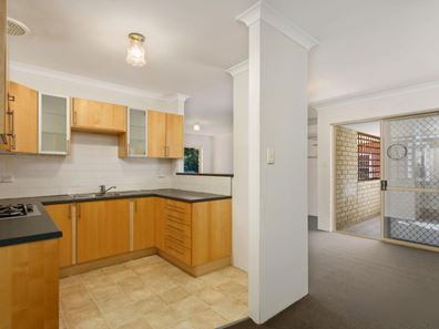 5/64 Broadway, Crawley WA 6009