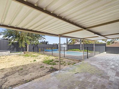 12 Harrier Way, Beldon WA 6027