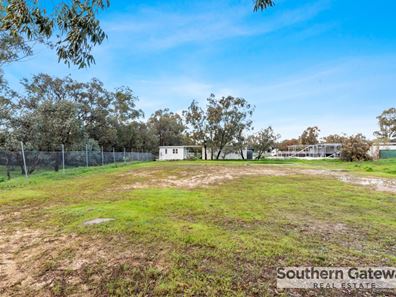 20 George Beacham Way, Pinjarra WA 6208