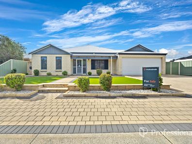 15 Carna Bay Road, Australind WA 6233
