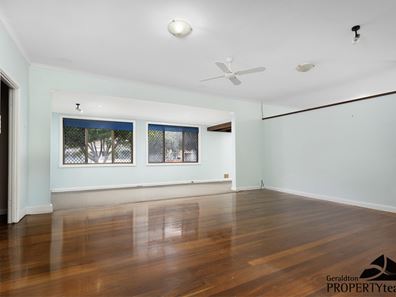 171 Shenton Street, Beachlands WA 6530