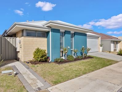 24 Commodore Avenue, Clarkson WA 6030