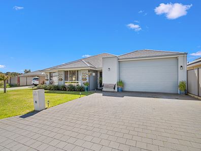 3 Peavey Road, Whitby WA 6123